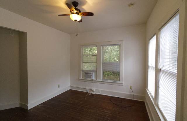 Lovely Duplex in Alligator Alley w/ Den Gallery 3