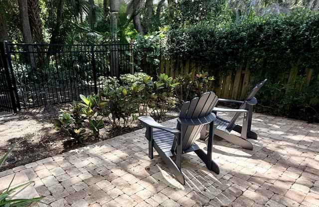 1546 Sabal Court Gallery 3