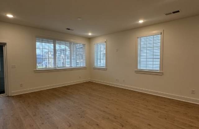 504 Edwin Street - 1#44 Gallery 2