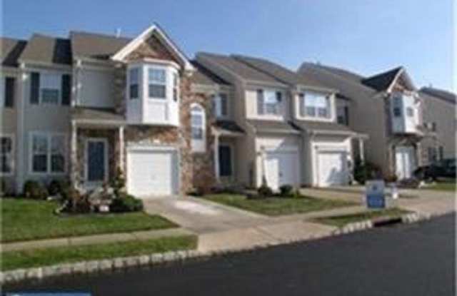 196 CHANCELLOR DRIVE - 196 Chancellor Drive, Gloucester County, NJ 08096