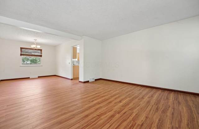 1806 Balsamridge Road Gallery 2