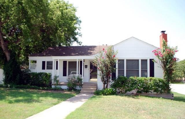 3833 Dexter Avenue - 3833 Dexter Avenue, Fort Worth, TX 76107