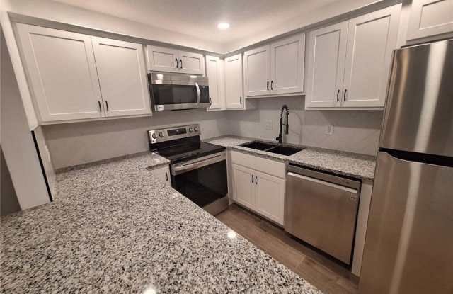 1965 SW Silver Pine Way unit: E-1 photos photos