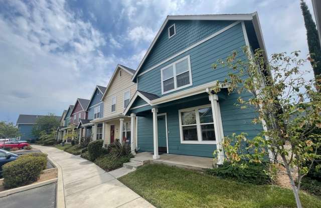 Updated 3 Bed 2 Bath Townhome Located at Hartford Park Apartments! photos photos