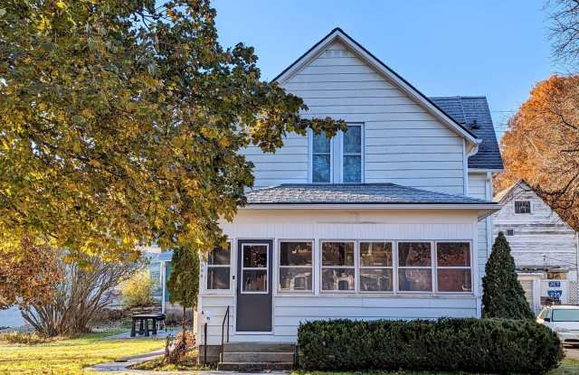 609 E Main - 609 East Main Street, Decorah, IA 52101