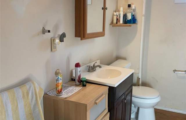 1032 Karendale Avenue SW photos photos