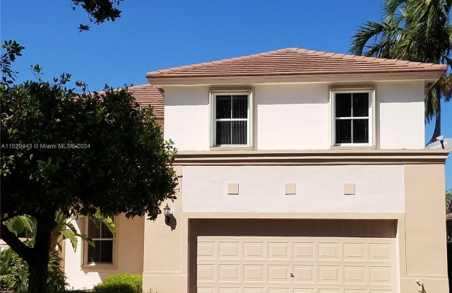 7333 NW 1st Pl - 7333 Northwest 1st Place, Plantation, FL 33317