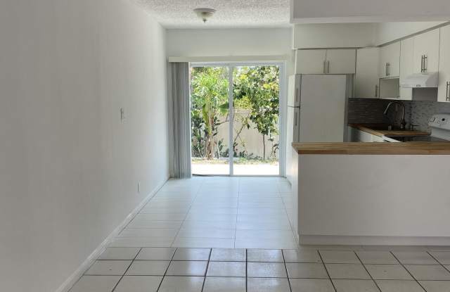 1718 Juno Road photos photos
