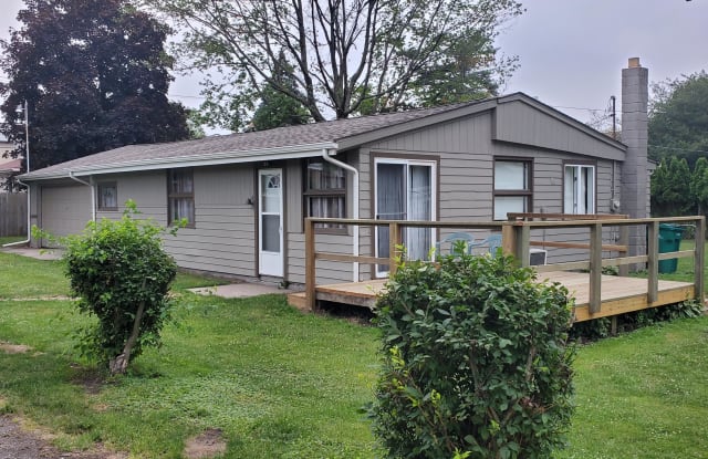 4136 West Ridge Road photos photos