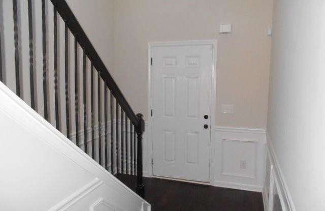 858 Potomac Walk Road Gallery 2