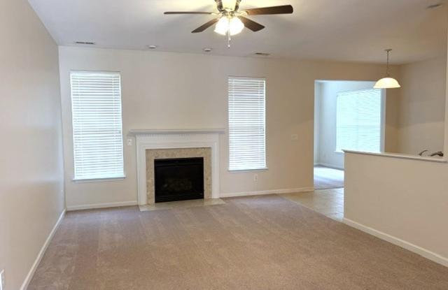 ~~ Beautiful home in Governor's Green Subdivision ~~ Gallery 4
