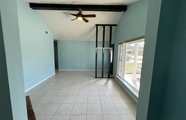 1423 Mixon Drive photos photos