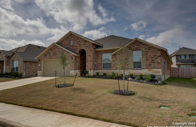 2758 Ridge Forest Dr - 2758 Ridgeforest Dr, New Braunfels, TX 78130