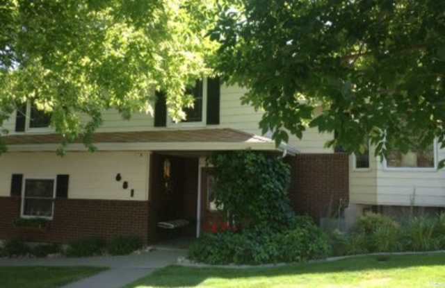 4 Bed (1 non-egress) High End Home in Billings Heights photos photos