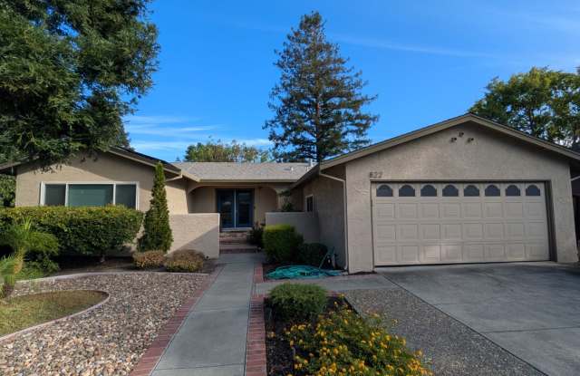 4BD/2BA Single Family Home - Remodeled in 2019, Solar Included, Minutes from De La Salle and Carondelet! Gallery 1
