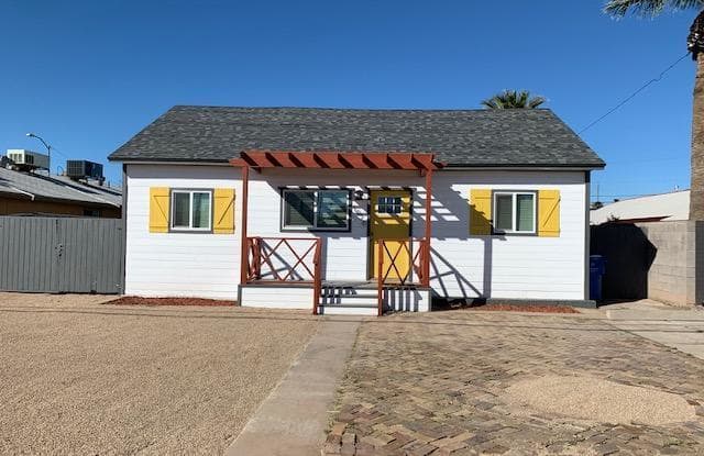 1926 E ADAMS Street - 1926 East Adams Street, Phoenix, AZ 85034