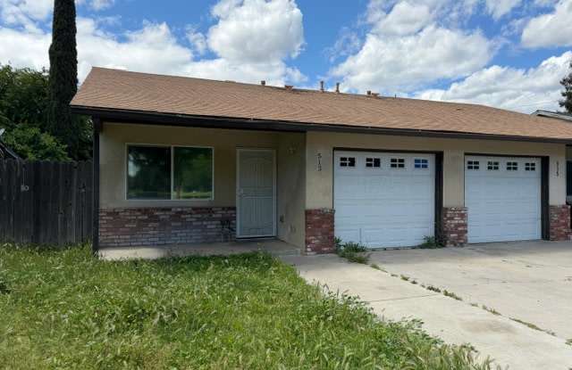 513 North Riverside Drive - 1 photos photos