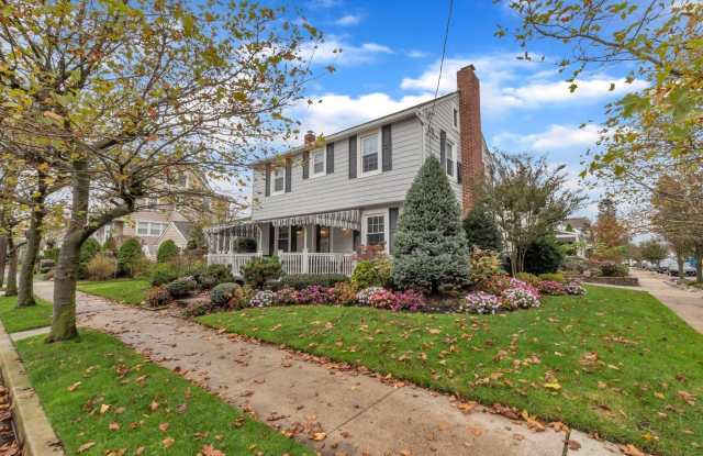 8601 Winchester Ave - 8601 Winchester Avenue, Margate City, NJ 08402