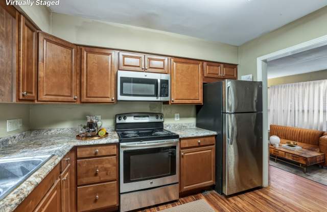 Charming 3 Bedroom walking distance from FSU!! Available for Fall 2027 Gallery 4