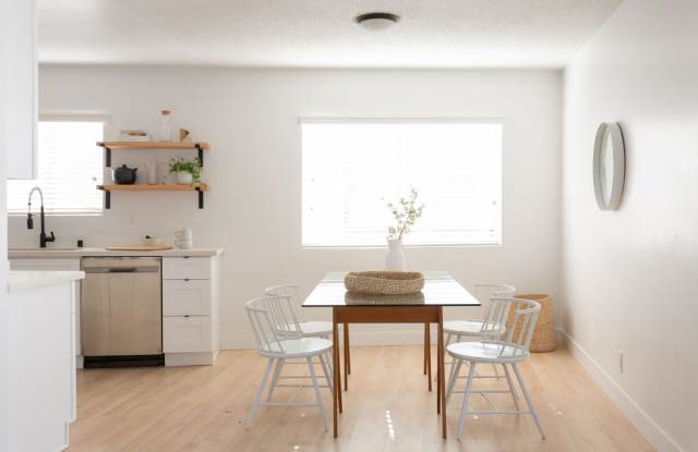 Avenue 55 photos photos