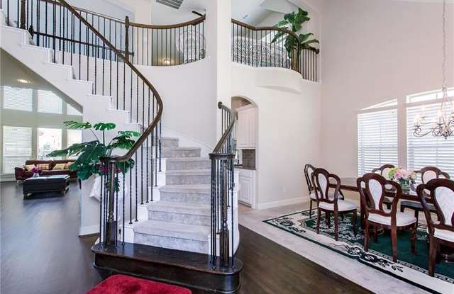3209 Redcliff Lane Gallery 2