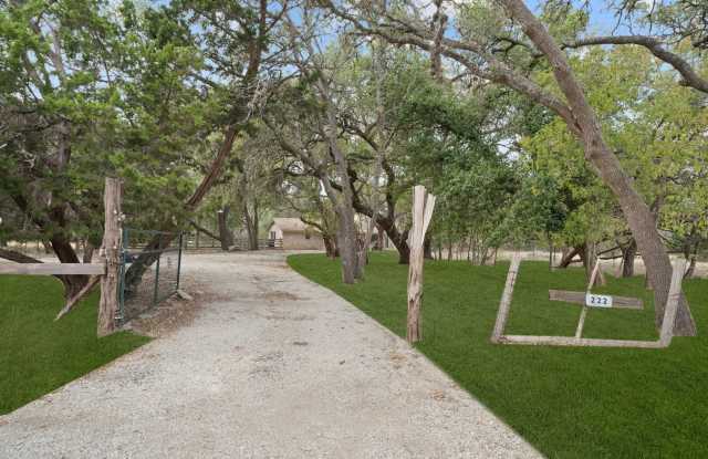 222 Cascade Caverns Rd Gallery 1