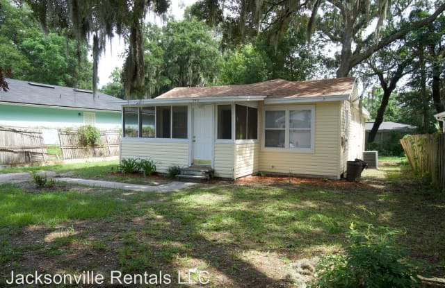 540 E 56th St - 540 East 56th Street, Jacksonville, FL 32208
