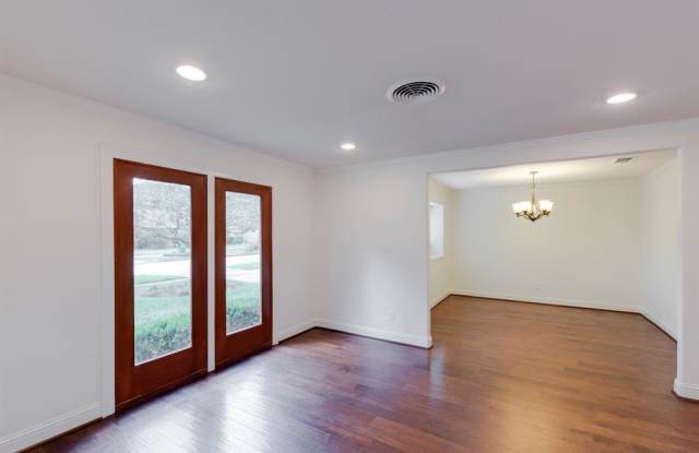 5750 Yarwell Drive Gallery 4