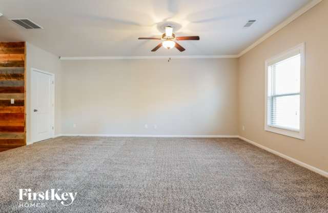 1439 Turning Leaf Lane Gallery 2