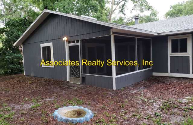 Cute 3 bedroom in Palmetto Woods! Gallery 4