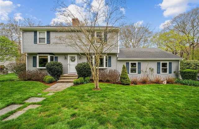156 Pine Tree Circle Gallery 1
