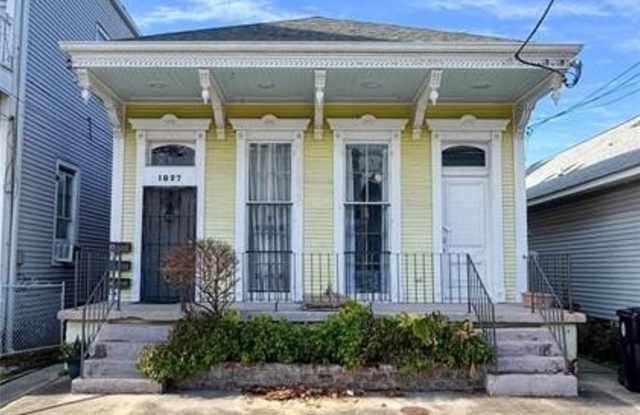 1827 BARONNE Street Gallery 1