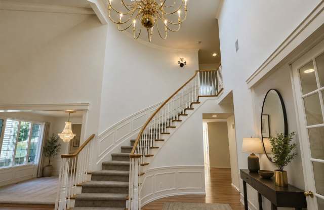CLICK "REQUEST A TOUR" NOW! Gallery 1