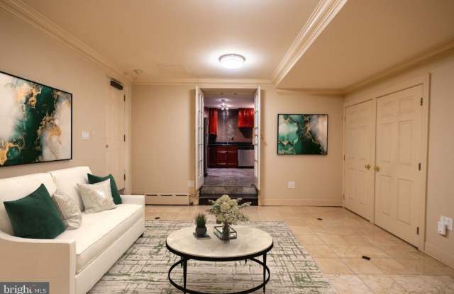 706 S WASHINGTON SQUARE photos photos
