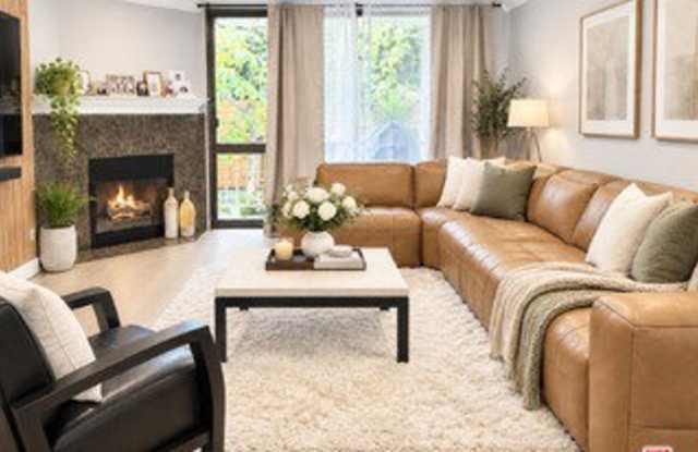 1854 South Beverly Glen Boulevard Gallery 1