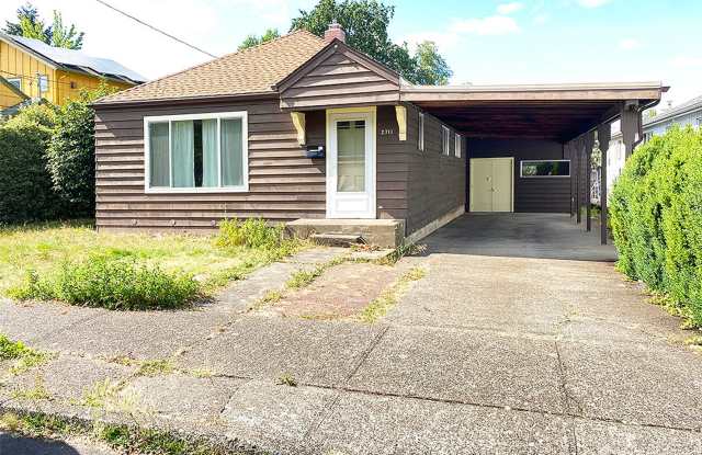 **Applications Pending** Single Level 4 Bedroom near OSU Campus! - 2711 Northwest Taylor Avenue, Corvallis, OR 97330