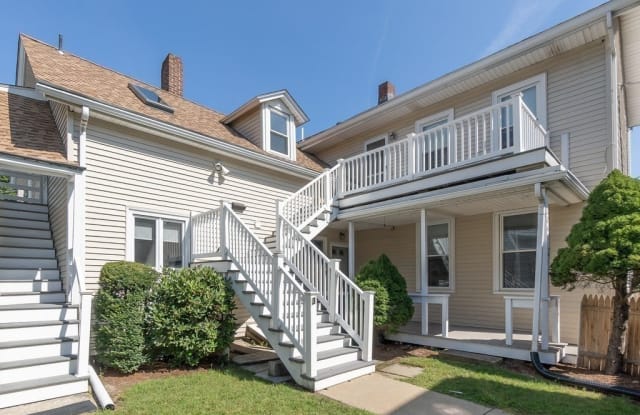 284 Melrose Ave - 284 Melrose Street, Newton, MA 02466