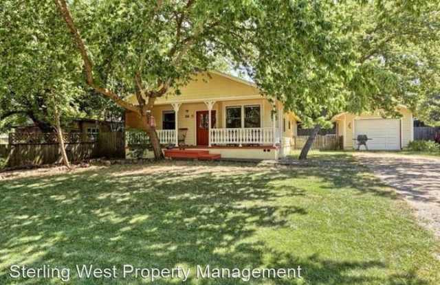 200 Ohio St - 200 Ohio Street, Ashland, OR 97520