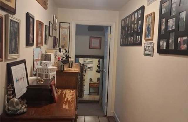 111 N Broad Way Gallery 3