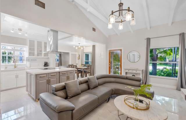 1050 Harrison St photos photos