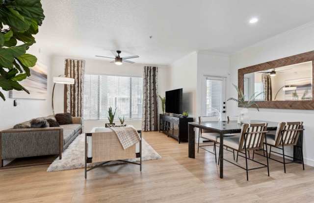 The Laurel Apartments Gallery 2