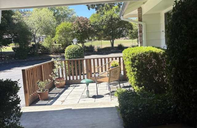302 Valley Oaks Drive Gallery 2