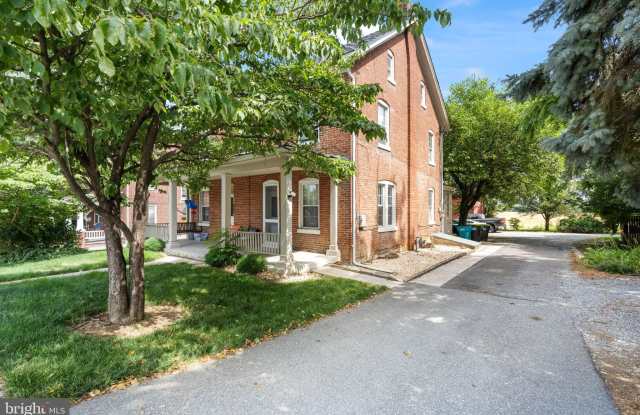 19332 LONGMEADOW Road Gallery 1
