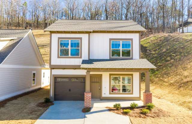 3 Bedroom Home With Spacious Garage photos photos