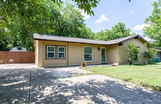 4905 Richmond Ave - 4905 Richmond Avenue, Austin, TX 78745