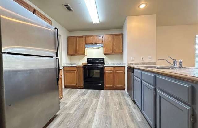 1211  N Oakland  AVE Unit #3 photos photos