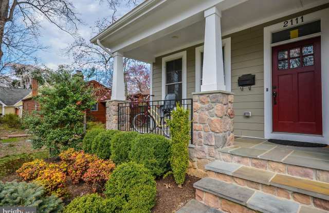 2111 GRAYSON PLACE Gallery 3