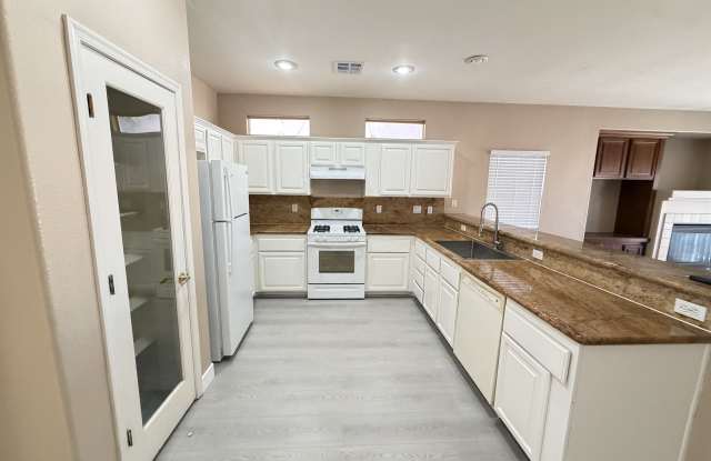 4721 Vista Del Rey Ct Gallery 1