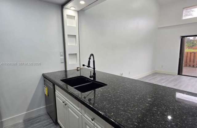 1120 Parkside Green Drive C, Greenacres, FL 33415 Gallery 4