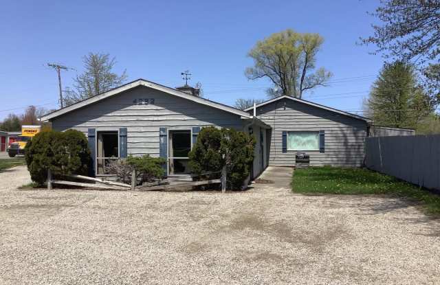 4282 Dove photos photos